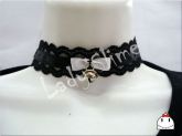 Choker Preta e Branca Rendas Laço e Guizo