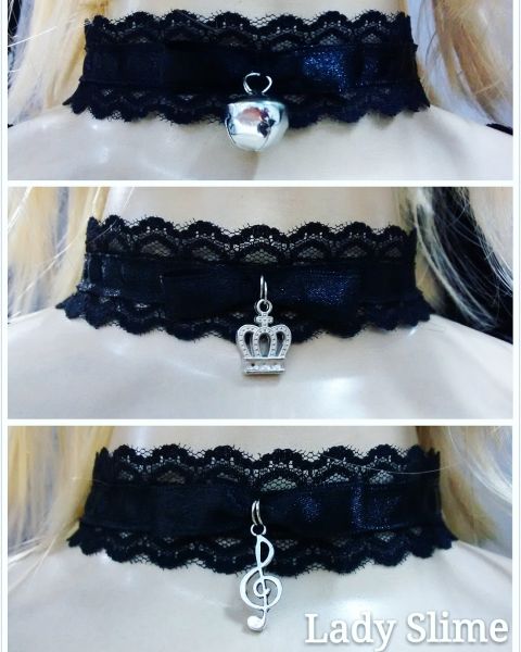 Choker Preta Renda com Guizo, Coroa ou Nota Musical