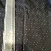 Preto com bolinha vermelha