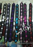Choker Preta e Cores com Laço e Guizo