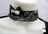 Choker Renda Preta e Branca com Laço